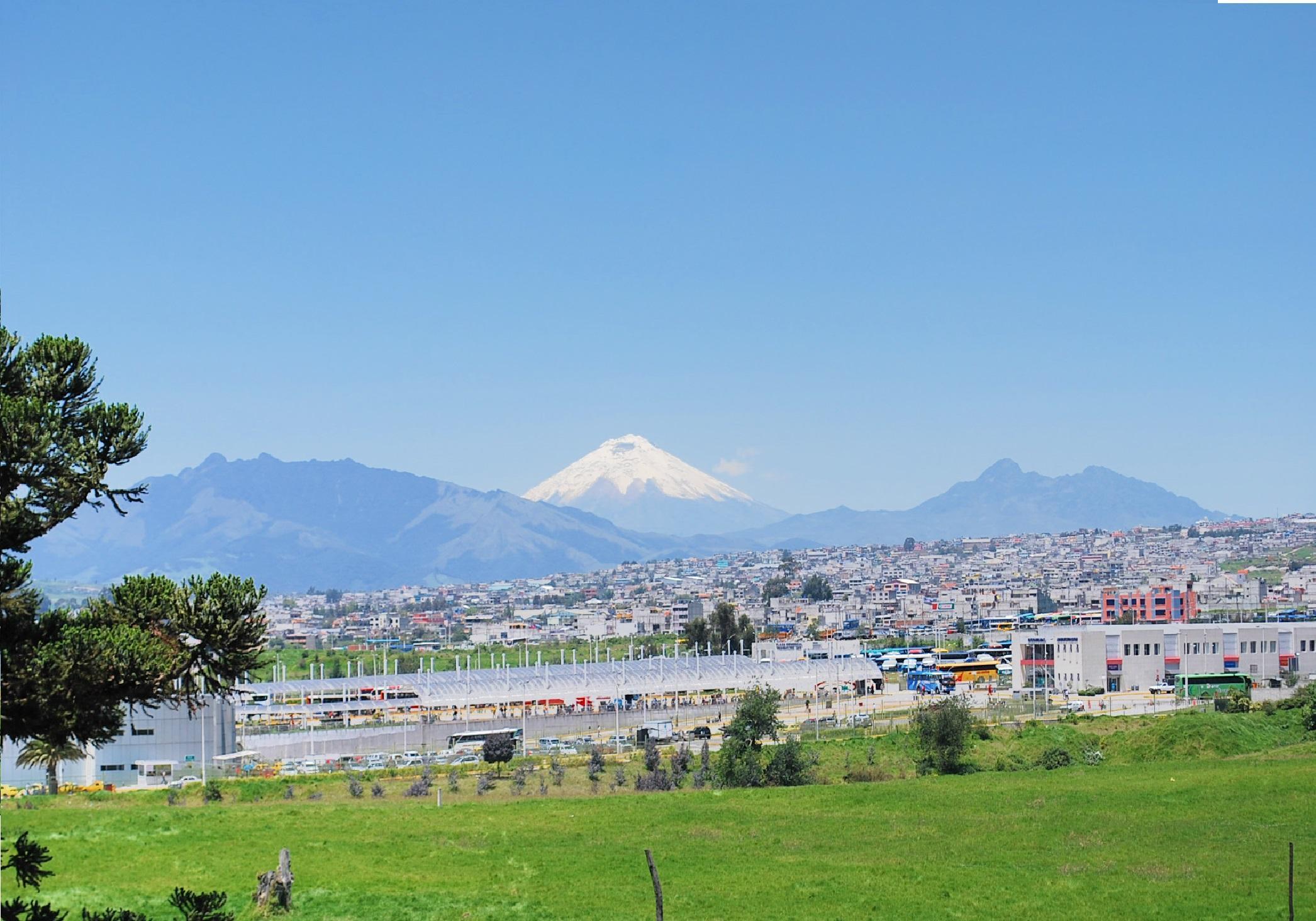 Hotel Gran Quitumbe Quito Esterno foto