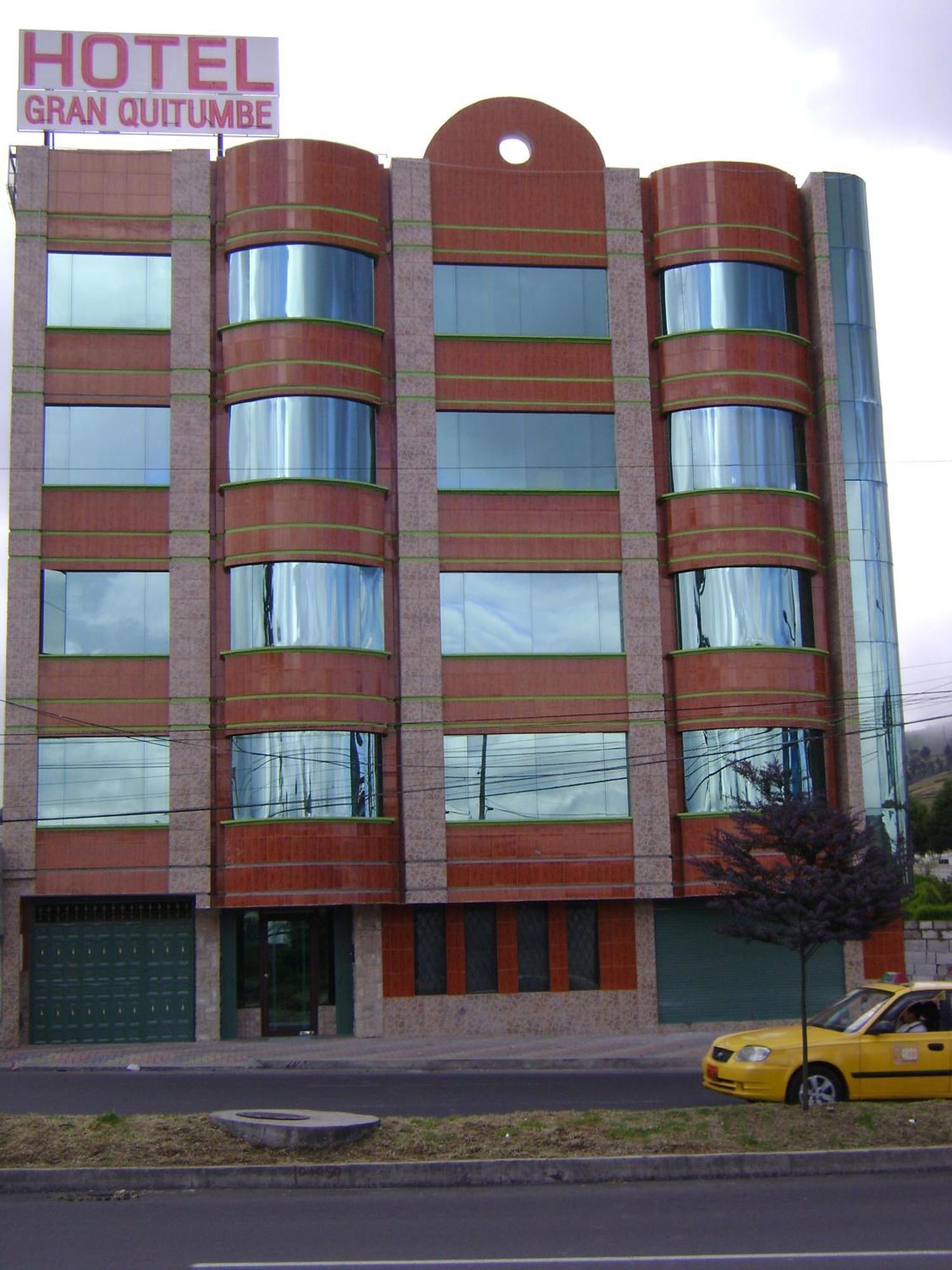 Hotel Gran Quitumbe Quito Esterno foto